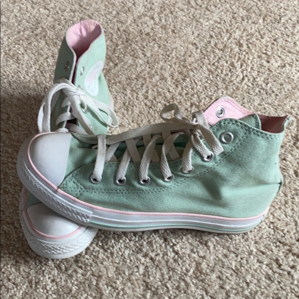Women’s new hightop converse canvas sneakers 8